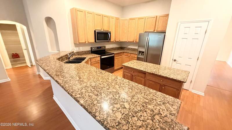 4 bedroom Single Family Residence at 3900 E Glendale Court, Pine Chase, Jacksonville — photo 3
