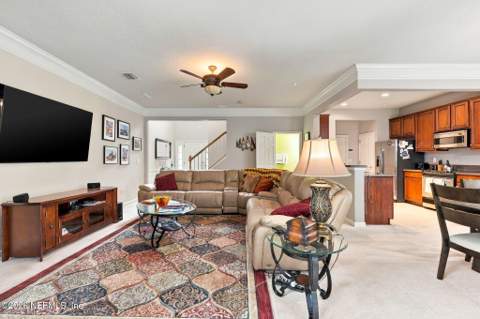 6493 Smooth Thorn Court, Jacksonville FL - photo 8 of 37