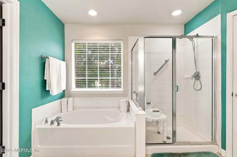 6493 Smooth Thorn Court, Jacksonville FL - photo 19 of 37