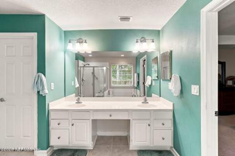 6493 Smooth Thorn Court, Jacksonville FL - photo 20 of 37