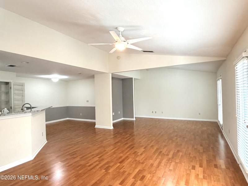 2 bedroom Condominium at 13715 N Richmond Park Drive #506, Windsor Pointe, Jacksonville — photo 5