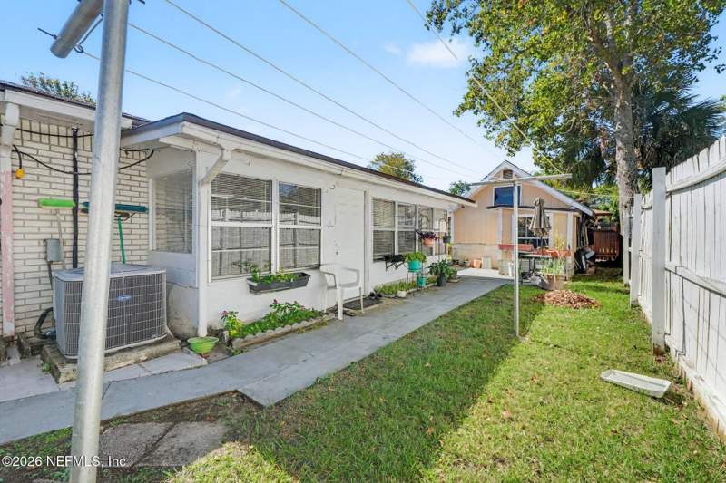 3 bedroom Single Family Residence at 7904 Laffit Drive, San Jose Manor, Jacksonville — photo 5