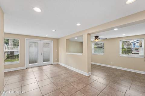 305 Hopkins Street, Neptune Beach FL - photo 11 of 42