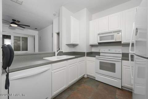 8601 Beach Boulevard #716, Jacksonville FL - photo 8 of 27