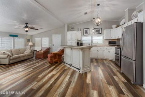 128 Jill Lane, Satsuma FL - photo 11 of 29