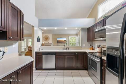 7444 Sweet Rose Lane, Jacksonville FL - photo 20 of 46