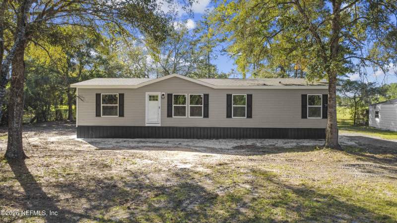 4 bedroom Mobile Home at 281841 Lake Hampton Road, Hilliard, Hilliard — photo 5