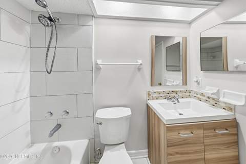 5548 Marathon Parkway, Jacksonville FL - photo 15 of 25