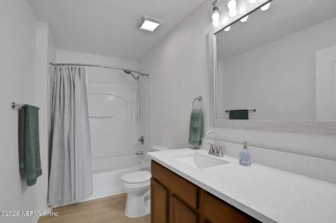 12221 Sand Lake Court, Jacksonville FL - photo 14 of 47