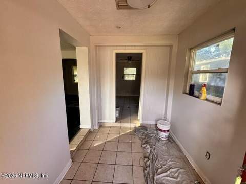 5612 Vernon Road, Jacksonville FL - photo 6 of 23