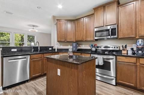 12154 Backwind Drive, Jacksonville FL - photo 11 of 40
