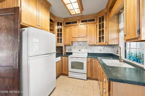 1305 Pinetree Road, Jacksonville FL - photo 18 of 53
