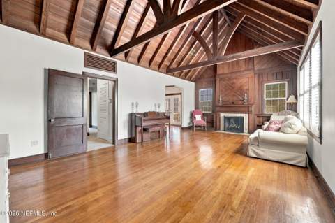 1305 Pinetree Road, Jacksonville FL - photo 9 of 53