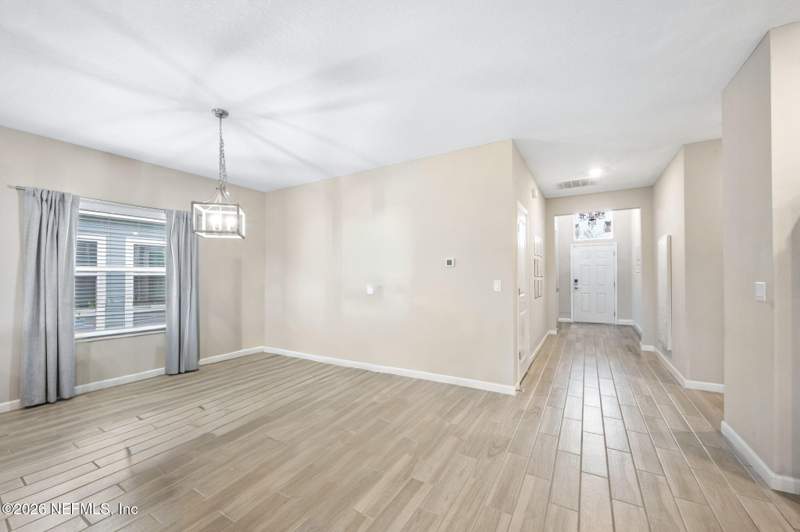 4 bedroom Single Family Residence at 3921 Cloverdale Court, Greyhawk, Middleburg — photo 5