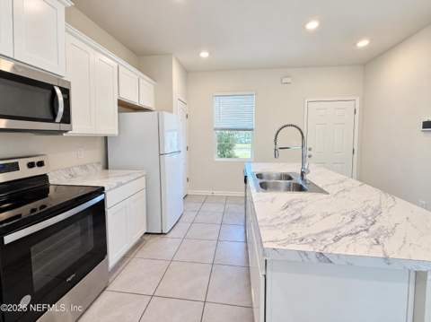 882 Rotary Road, Jacksonville FL - photo 6 of 22