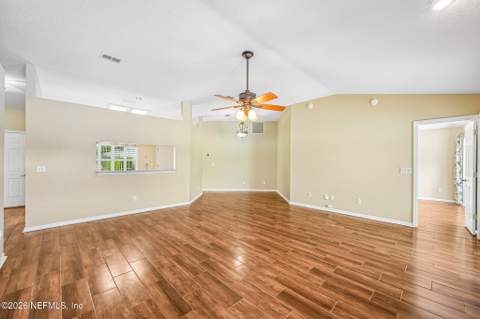 12614 Chapeltown Circle, Jacksonville FL - photo 10 of 42