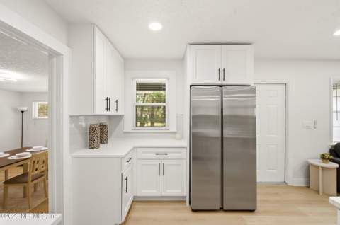 2134 Harvey Street, Jacksonville FL - photo 10 of 24