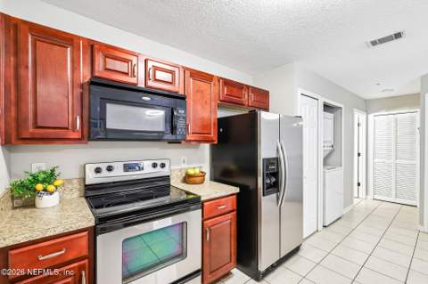 6860 Skaff Avenue #2-13, Jacksonville FL - photo 22 of 31