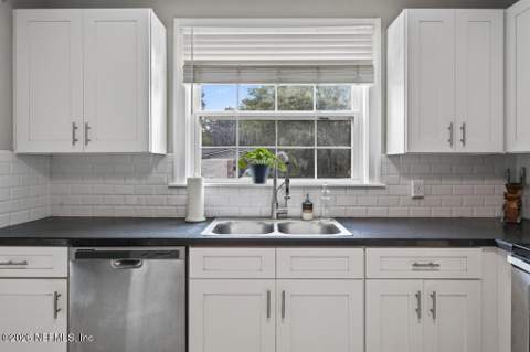 1913 Kingswood Road, Jacksonville FL - photo 18 of 37