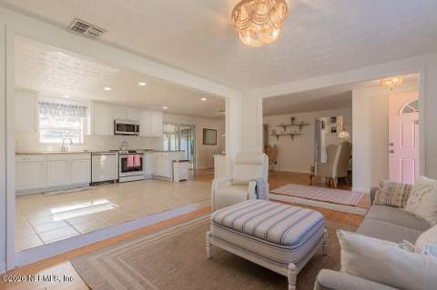 10 Freedom Way, Jacksonville Beach FL - photo 6 of 23