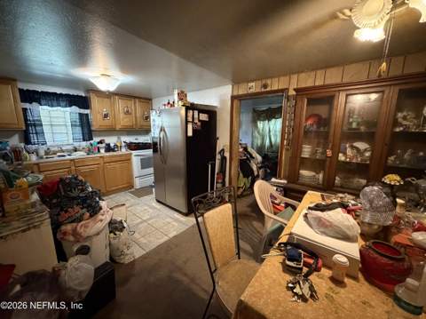 918 W 27th Street, Jacksonville FL - photo 7 of 16