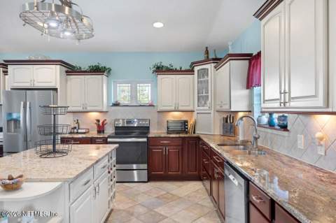 4539 Ribault Park Street, Atlantic Beach FL - photo 12 of 48