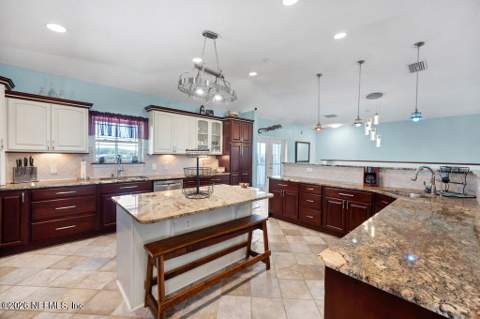 4539 Ribault Park Street, Atlantic Beach FL - photo 10 of 48