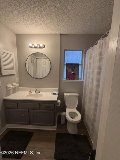 5821 Liska Drive, Jacksonville FL - photo 7 of 18