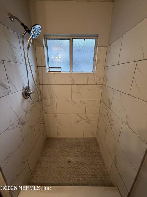 5821 Liska Drive, Jacksonville FL - photo 15 of 18