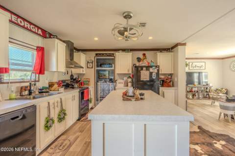 6375 North Street, Jacksonville FL - photo 9 of 29