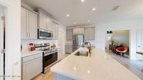13372 Holsinger Boulevard, Jacksonville FL - photo 9 of 52