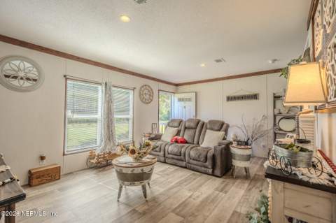 6375 North Street, Jacksonville FL - photo 7 of 29