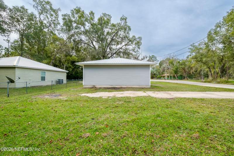 2 bedroom Single Family Residence at 419 W Utah Street, Sunny Acres, Starke — photo 5