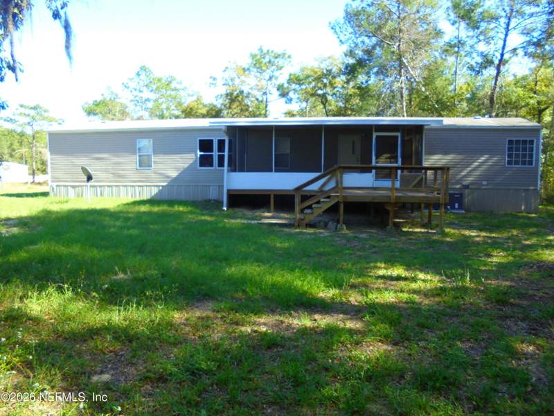 3 bedroom Mobile Home at 7160 Dove Street, Lakeside Terrace, Florahome — photo 2