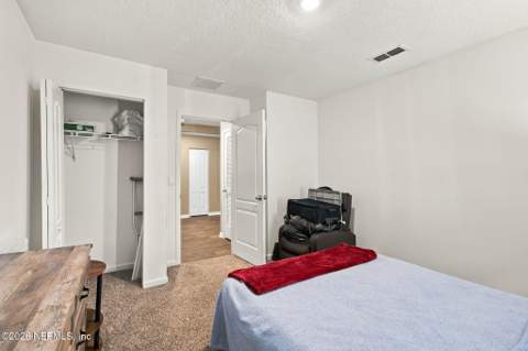 5597 Rustic Thorn Road, Jacksonville FL - photo 19 of 38