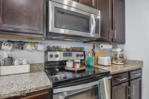 502 Deercroft Lane, Orange Park FL - photo 15 of 55