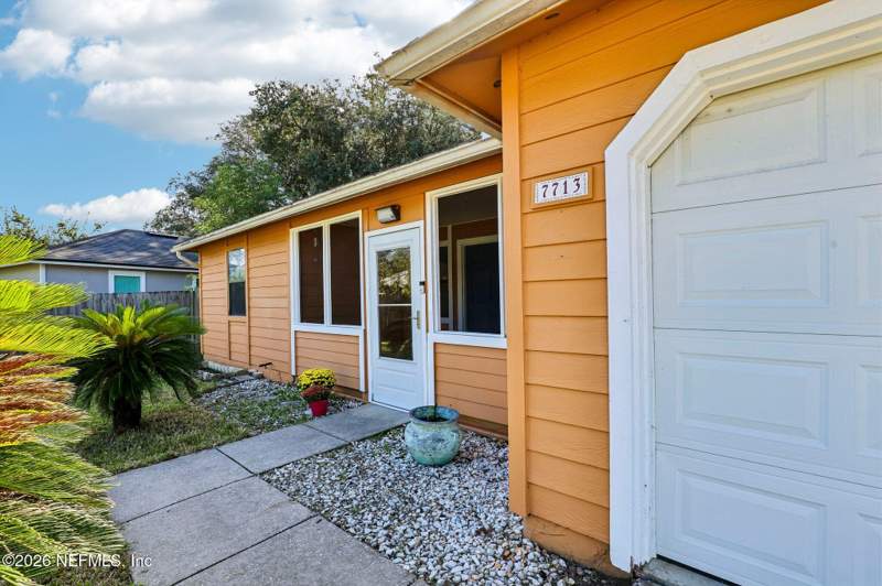 3 bedroom Single Family Residence at 7713 Pepper Circle, Cinnamon Lakes, Jacksonville — photo 5