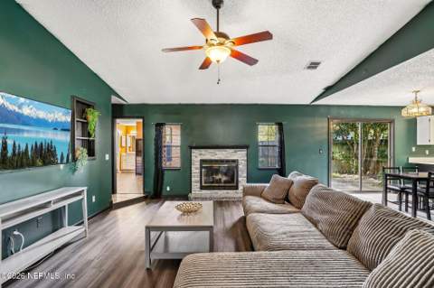 7713 Pepper Circle, Jacksonville FL - photo 15 of 45