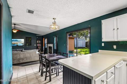 7713 Pepper Circle, Jacksonville FL - photo 20 of 45