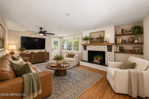 5926 Maple Leaf Drive, Jacksonville FL - photo 14 of 28
