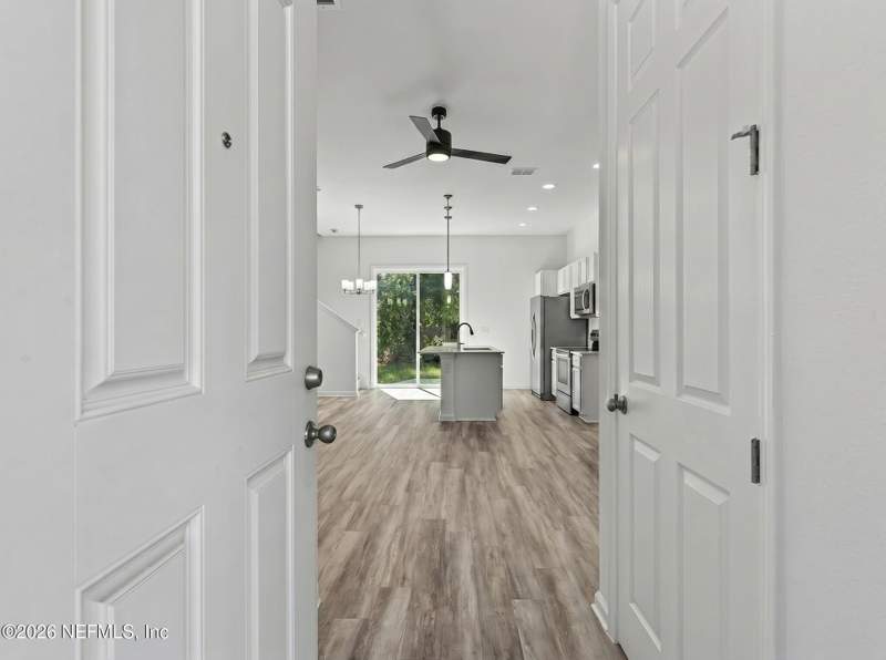 3 bedroom Single Family Residence at 11563 Raft Road, Garden City, Jacksonville — photo 3
