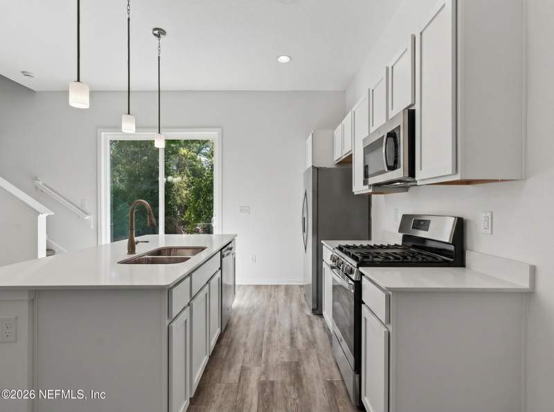 3 bedroom Single Family Residence at 11563 Raft Road, Garden City, Jacksonville — photo 4