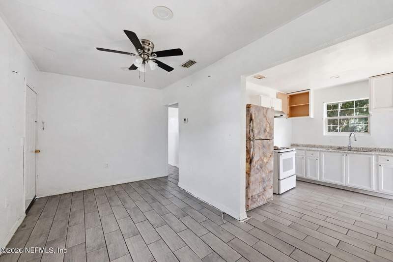 1 bedroom Single Family Residence at 717 N 11th Street, Palatka, Palatka — photo 3