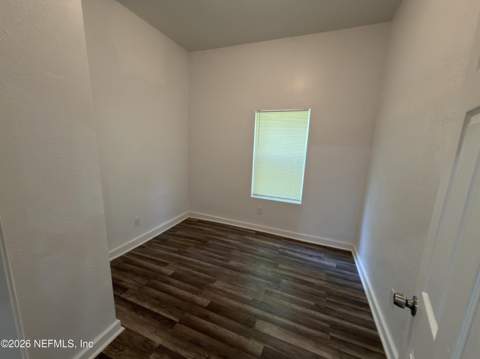 6342 Rosa Avenue, Jacksonville FL - photo 9 of 20