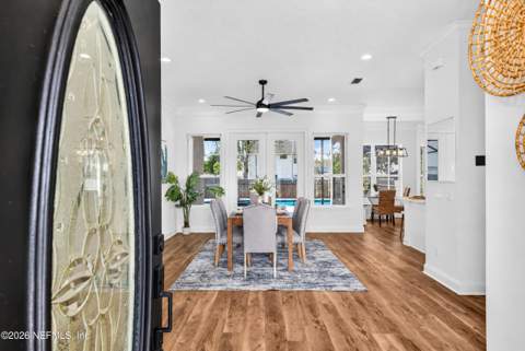 1005 9th Avenue, Jacksonville Beach FL - photo 12 of 38