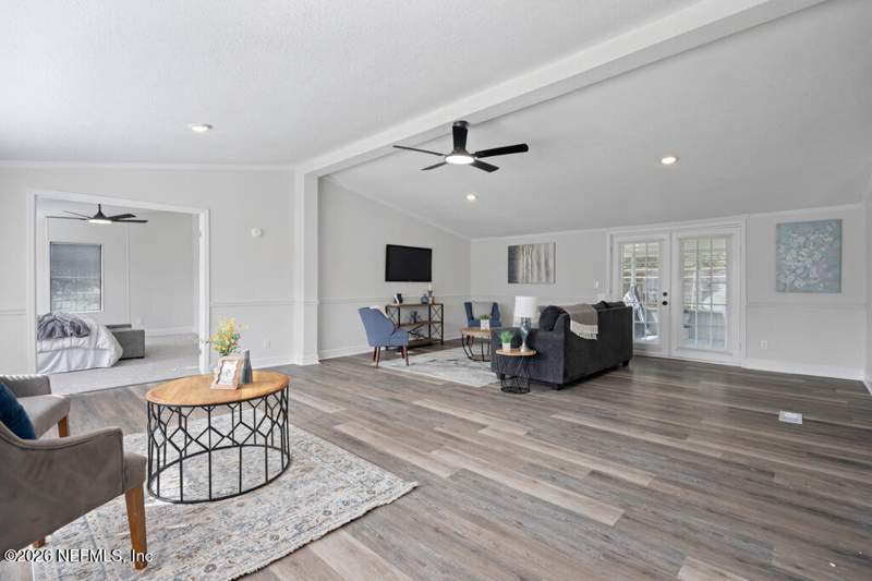 3 bedroom Manufactured Home at 2558 Deer Park Boulevard, Deer Park Estates, Middleburg — photo 5