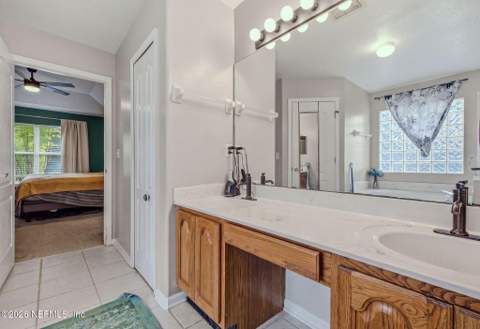 4957 Frost Lake Drive, Jacksonville FL - photo 21 of 44
