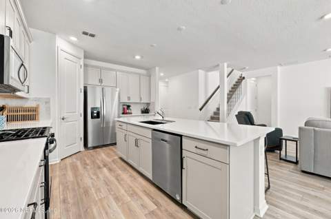 314 Saw Palmetto Street, Yulee FL - photo 10 of 46