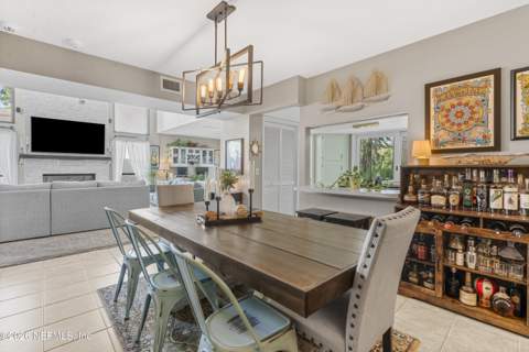 5454 Mariners Cove Drive, Jacksonville FL - photo 13 of 51