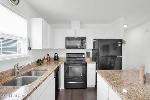 882 Helen Street, St. Augustine FL - photo 8 of 19